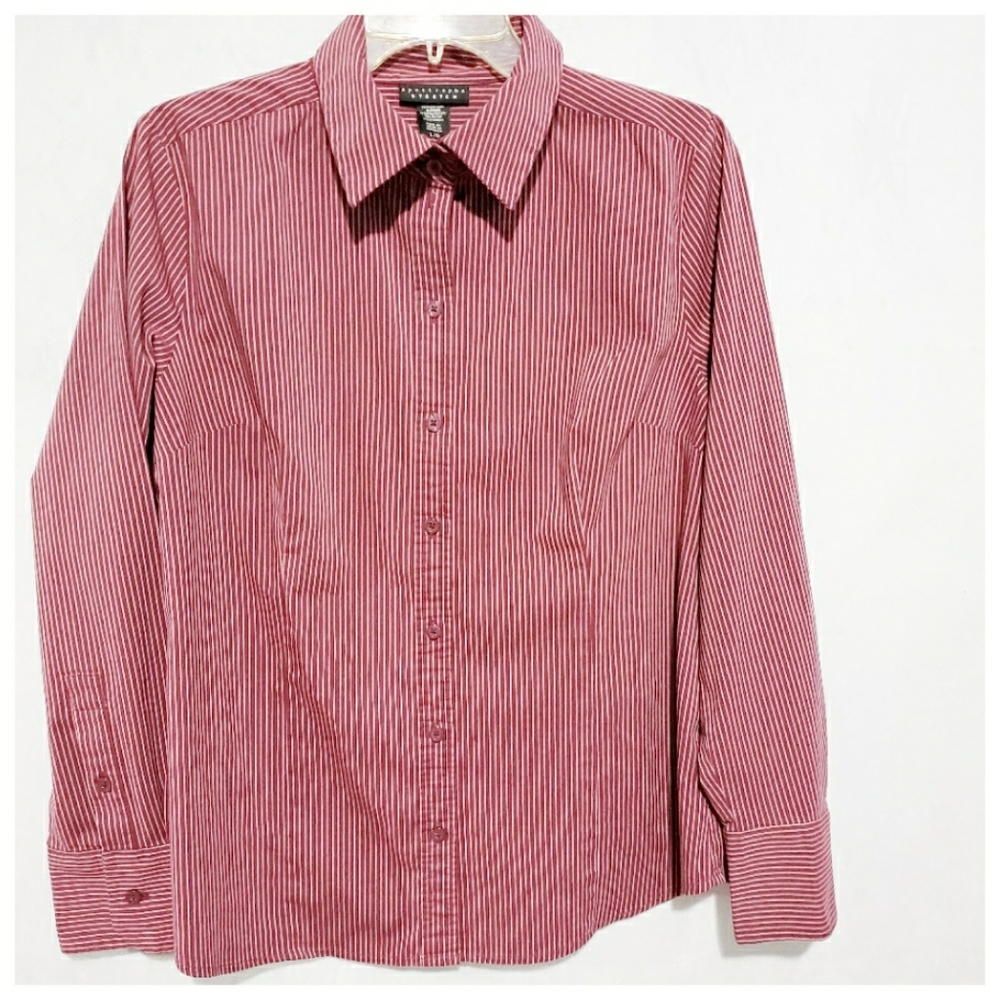 Apostrophe button down shirt size L